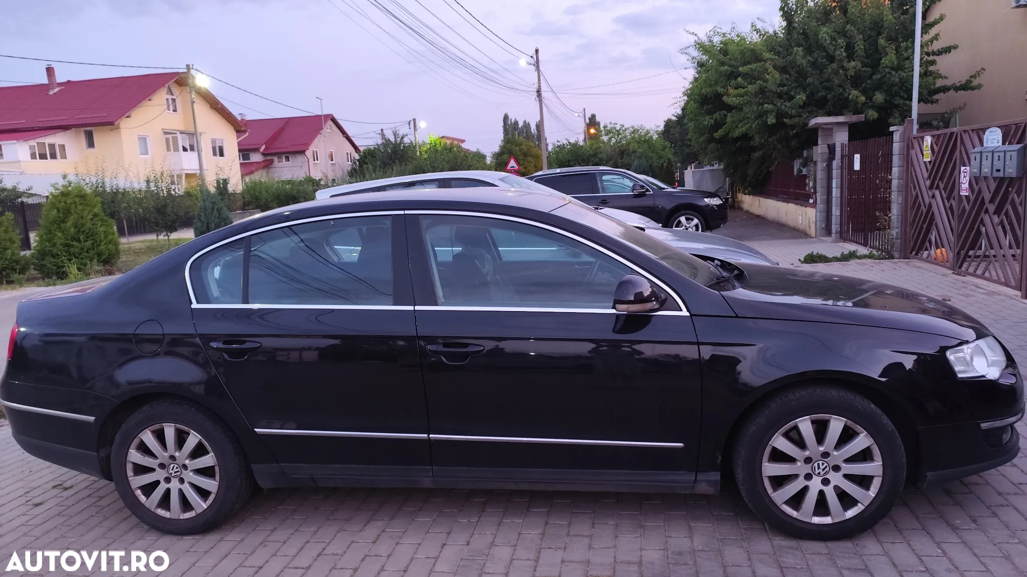 Volkswagen Passat 2.0 TDI DPF BlueMotion Technology Highline - 13