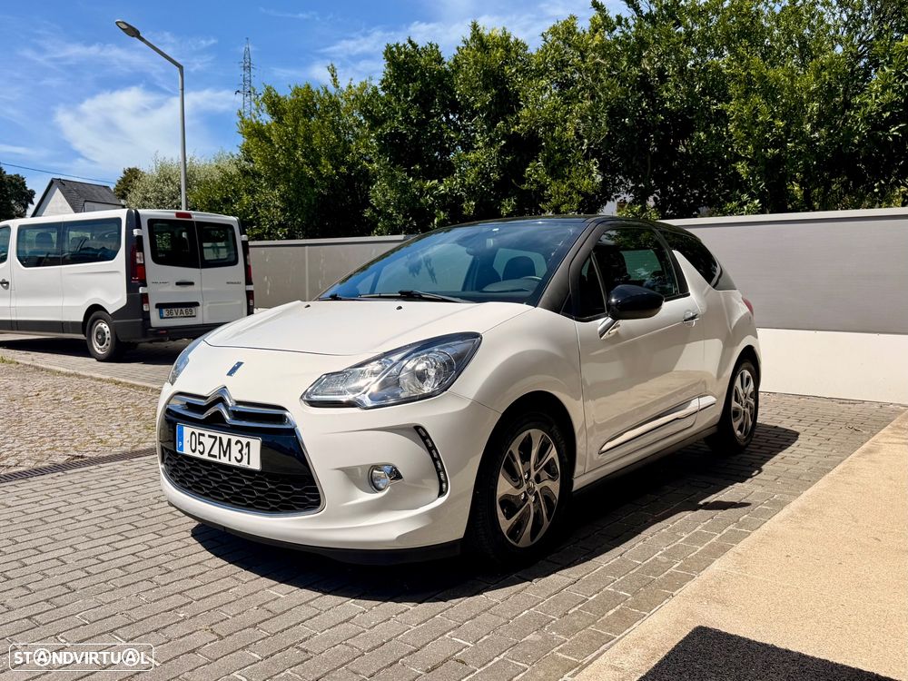 Citroën DS3 1.4 e-HDi Chic CMP - 3