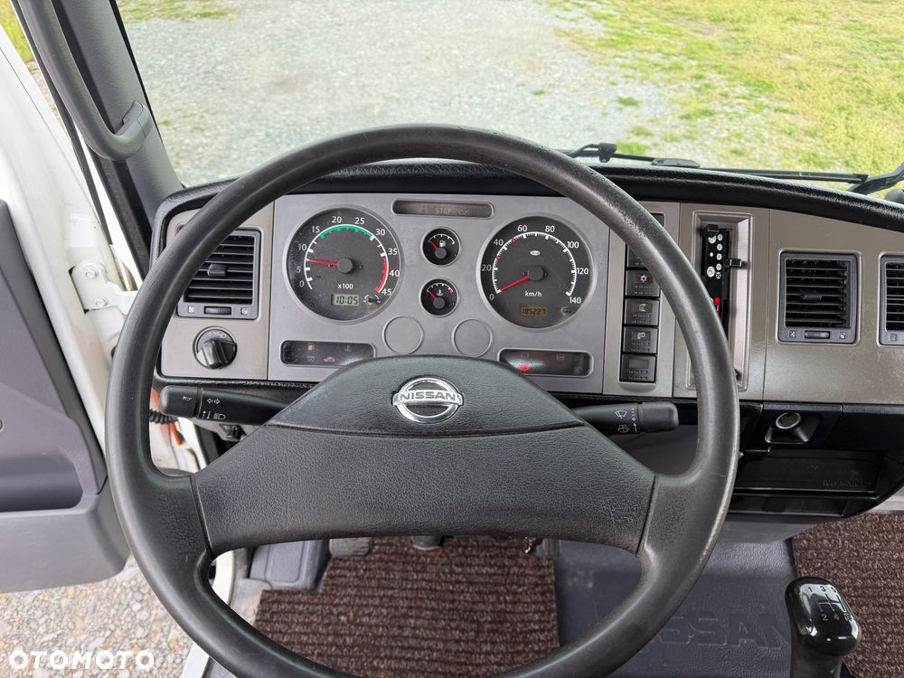Nissan Atleon - 13