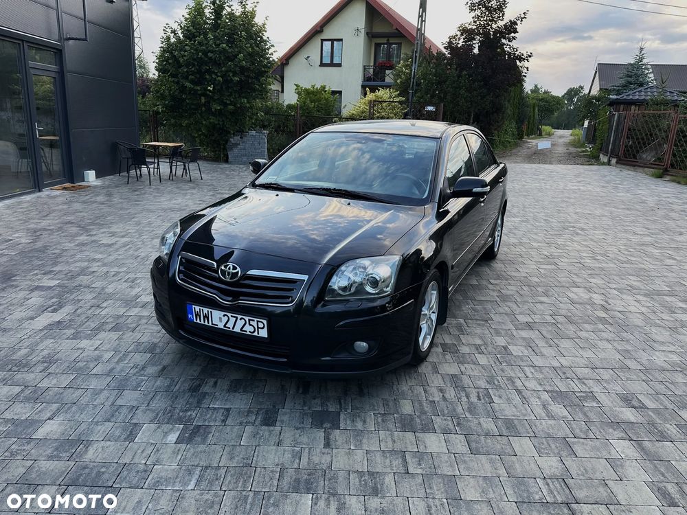 Toyota Avensis 1.8 VVT-i Terra Plus - 1