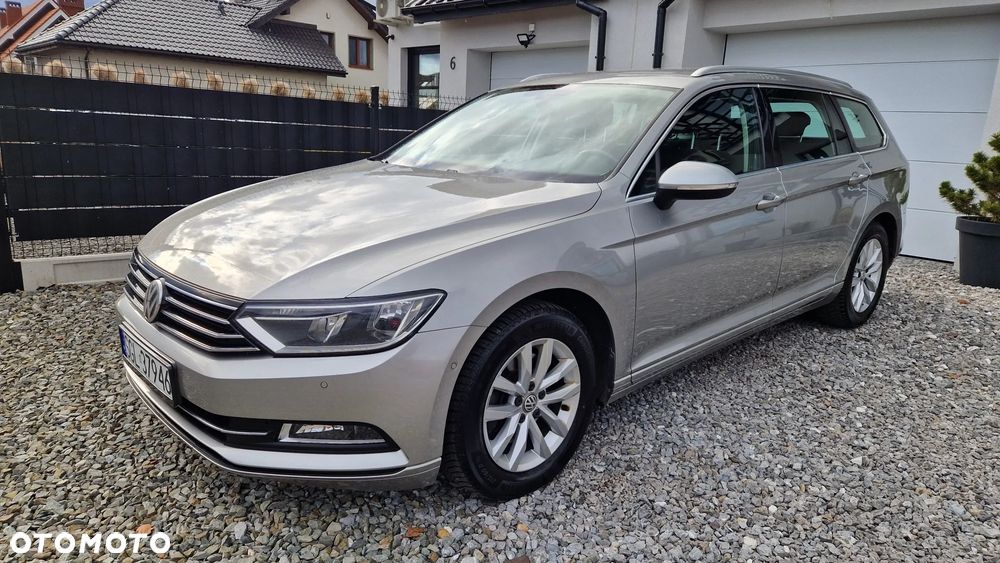 Volkswagen Passat - 16