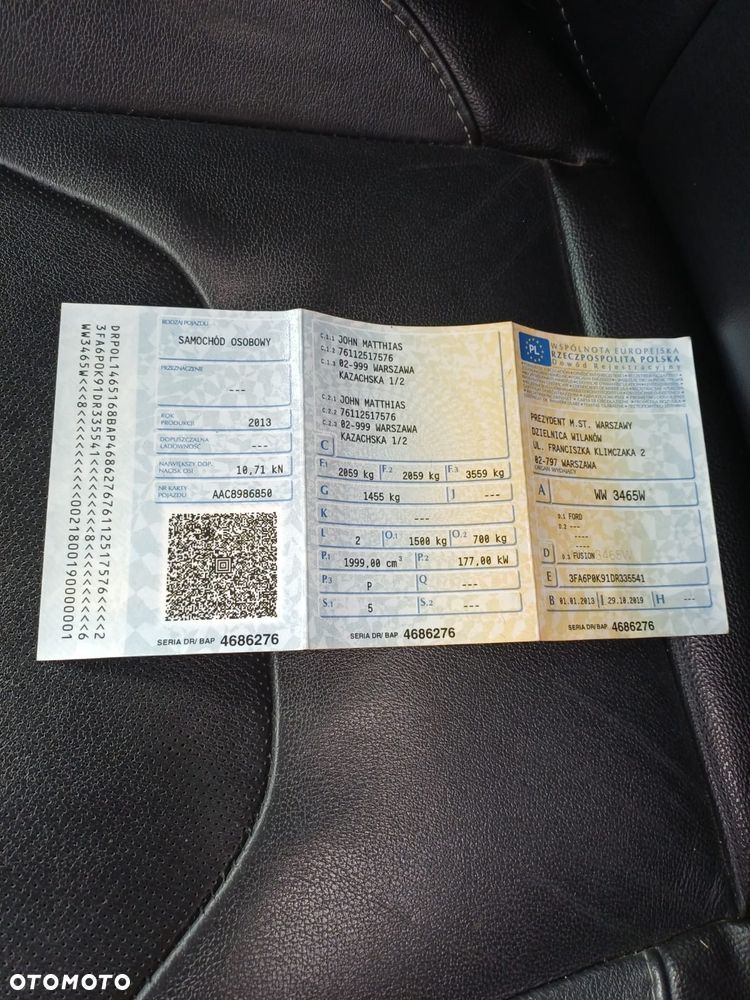 Ford Fusion 2.0 EcoBoost Titanium - 22