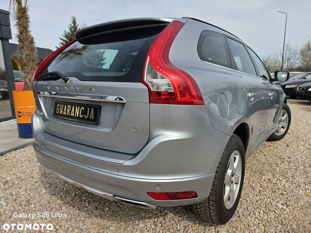 Volvo XC 60 D4 Momentum - 22