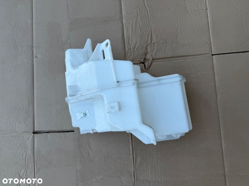 Toyota Corolla E21 1.8 Hybryda Zbiorniczek Płynu Spryskiwaczy EK2605