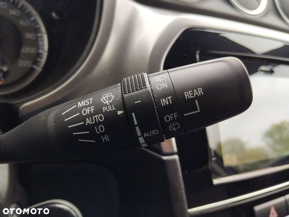 Suzuki Vitara 1.4 Boosterjet SHVS Premium 4WD - 25