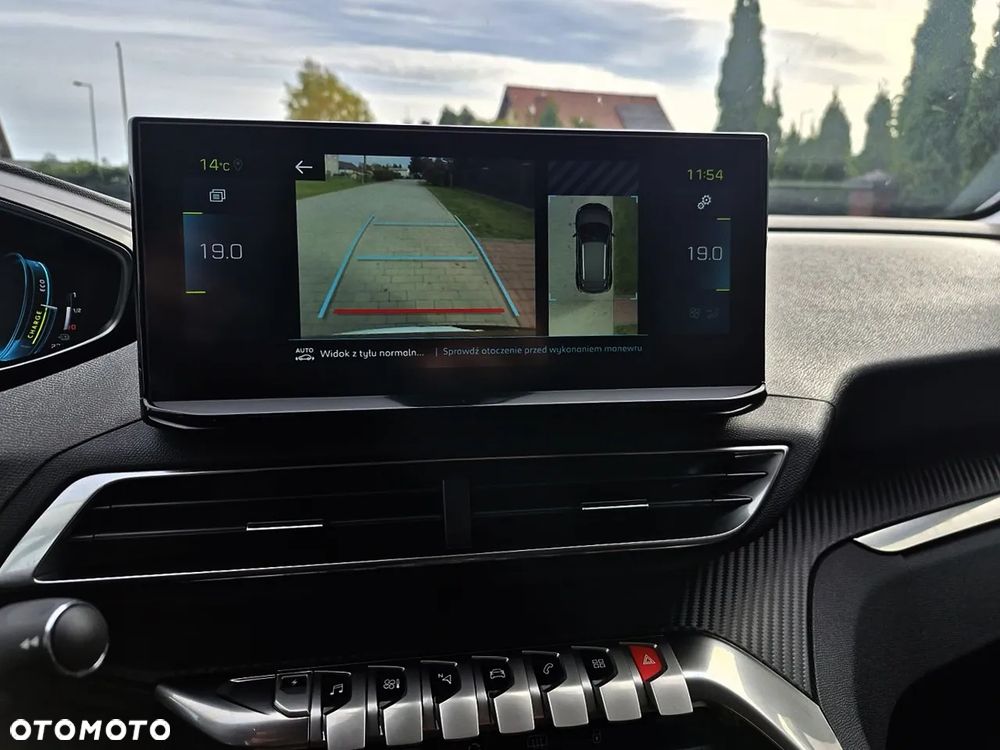 Peugeot 3008 1.6 PureTech Hybrid PHEV Allure Pack S&S EAT8 - 17