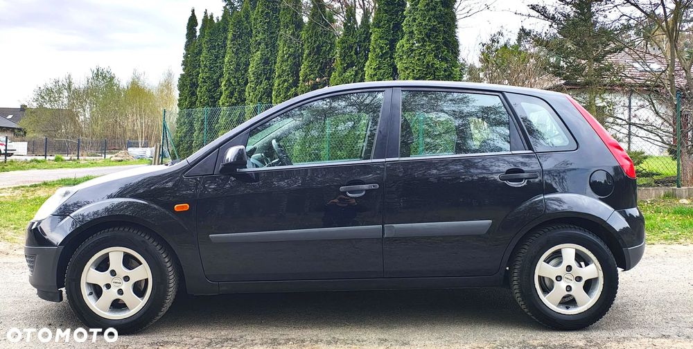 Ford Fiesta 1.3 Ambiente - 13