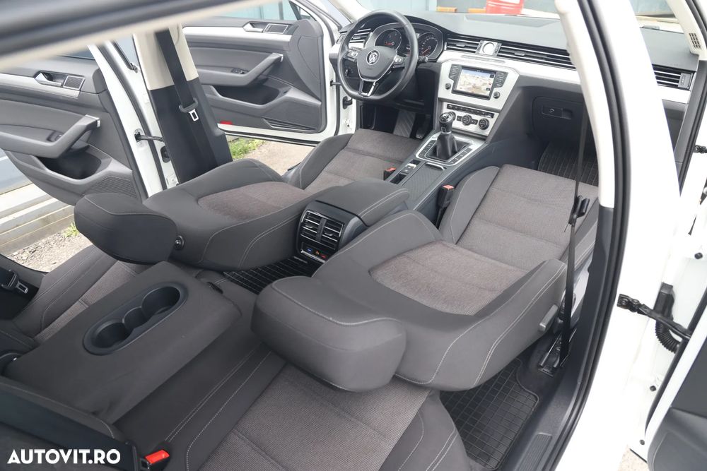 Volkswagen Passat 2.0 TDI Comfortline - 15