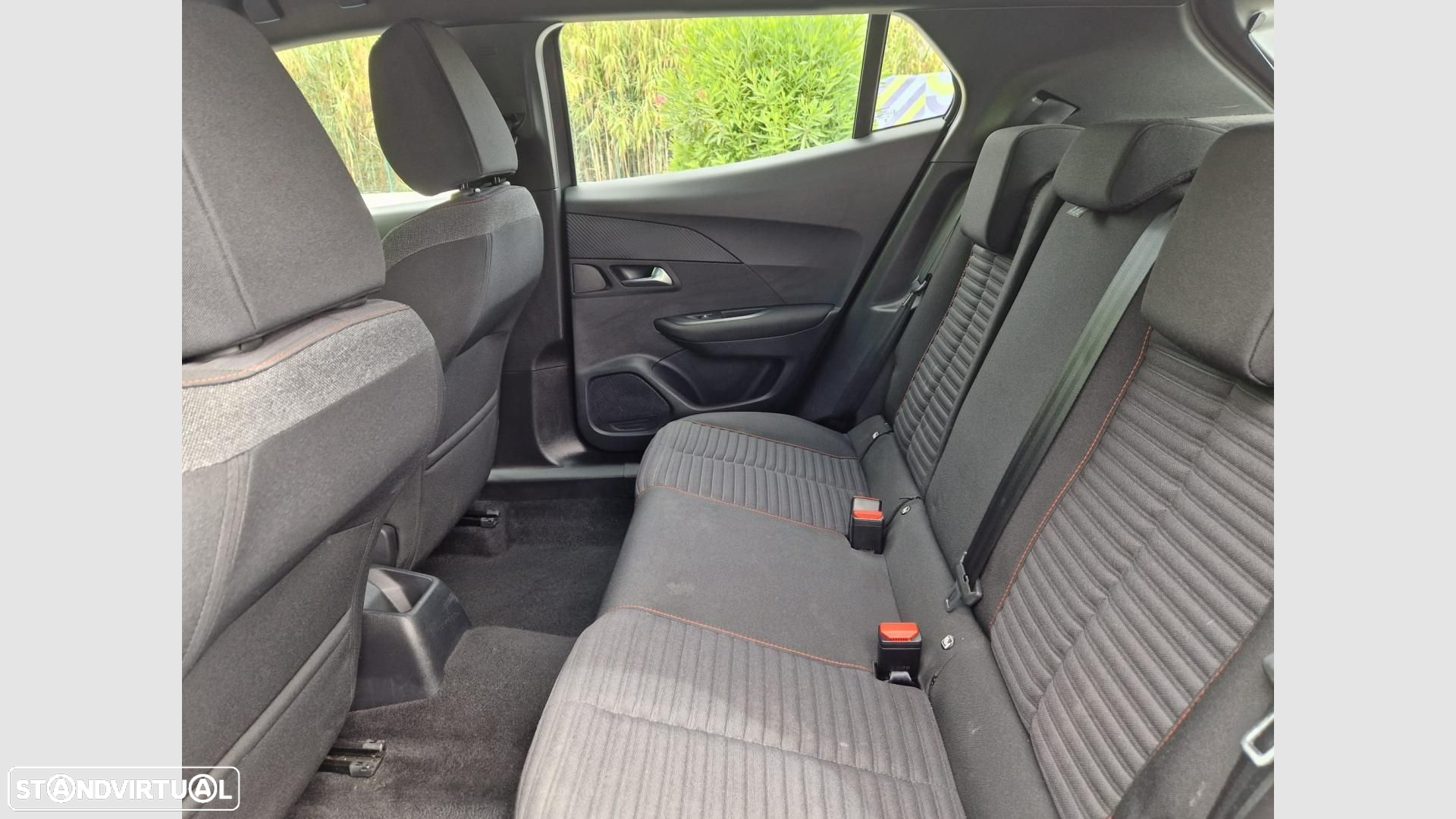 Peugeot 2008 1.2 PureTech Active Pack - 18