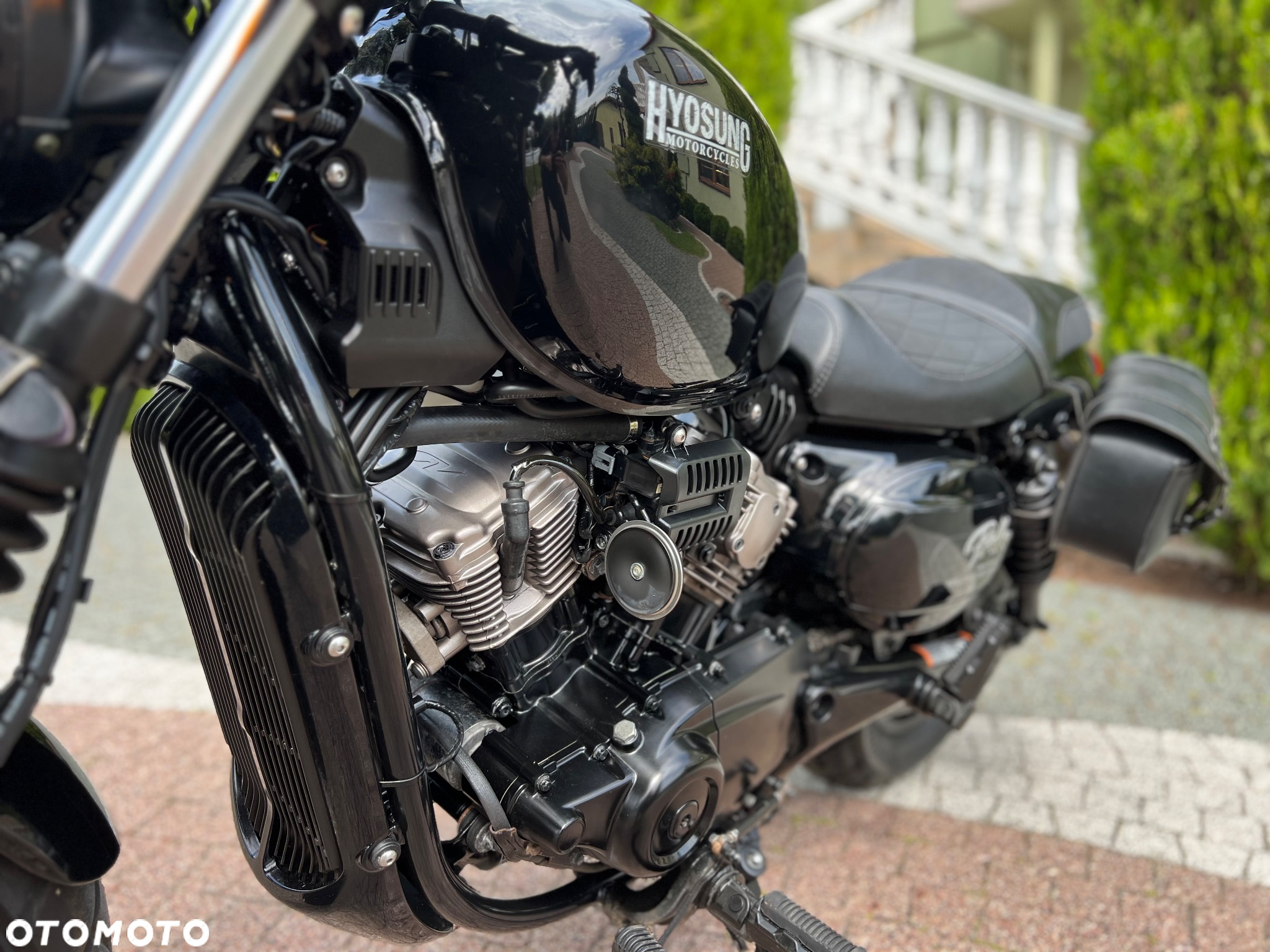 Hyosung GV - 27