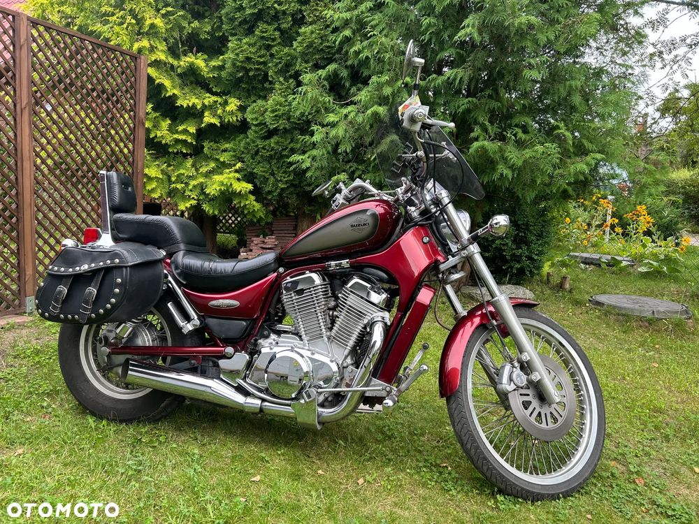Suzuki Intruder - 11