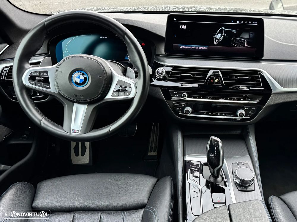 BMW 530 e Pack Desportivo M - 7