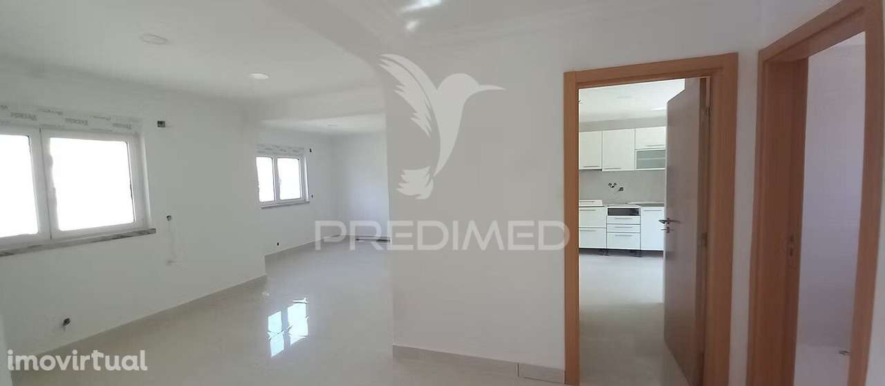 MORADIA T5 FOROS DE AMORA REMODELADA - Grande imagem: 4/13