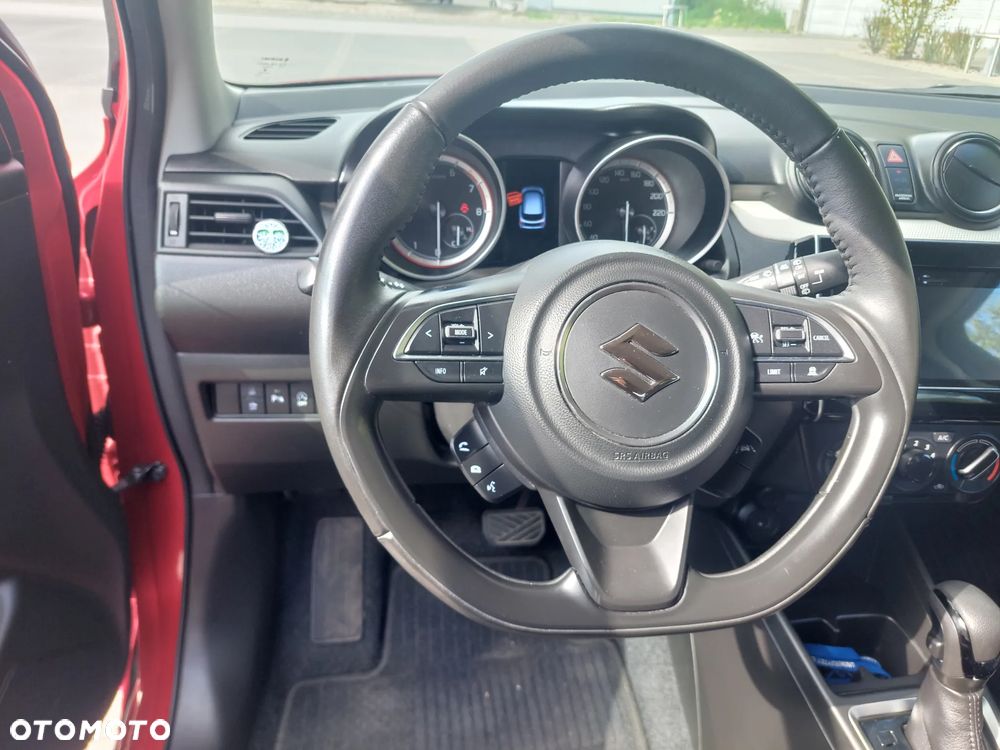 Suzuki Swift 1.2 Dualjet SHVS Premium Plus CVT - 10