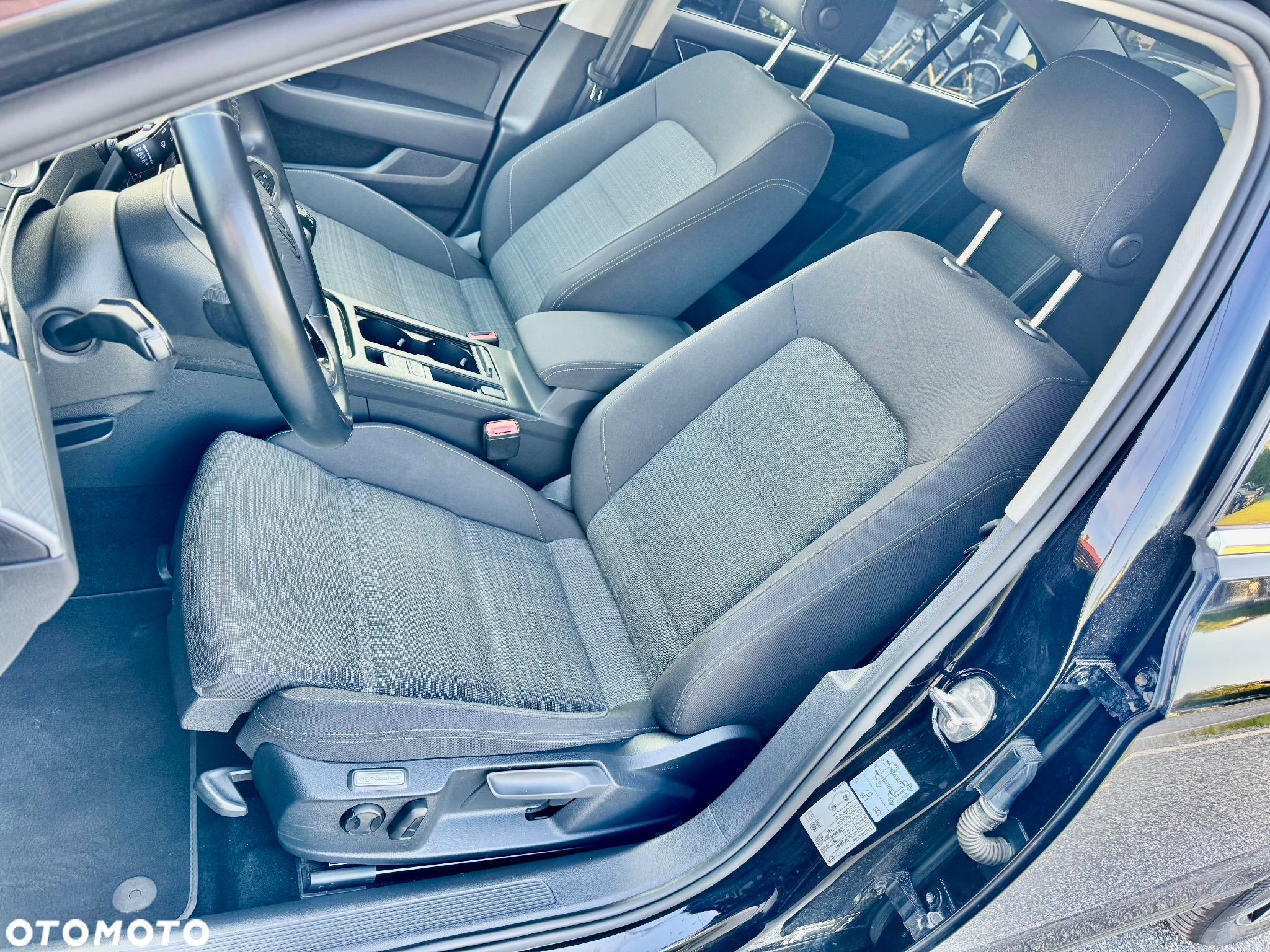 Volkswagen Passat 2.0 TDI EVO Elegance - 10