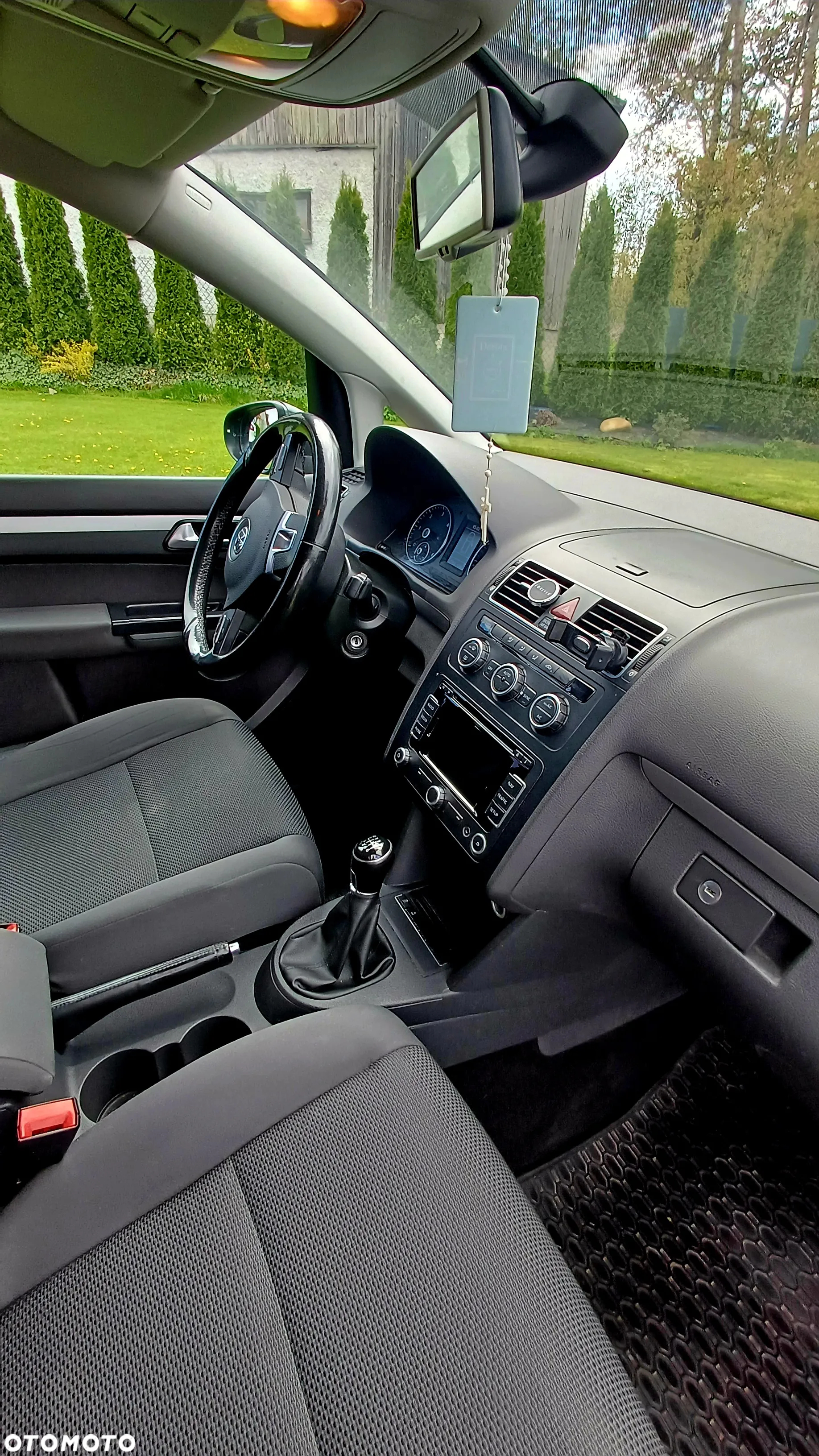 Volkswagen Touran - 3