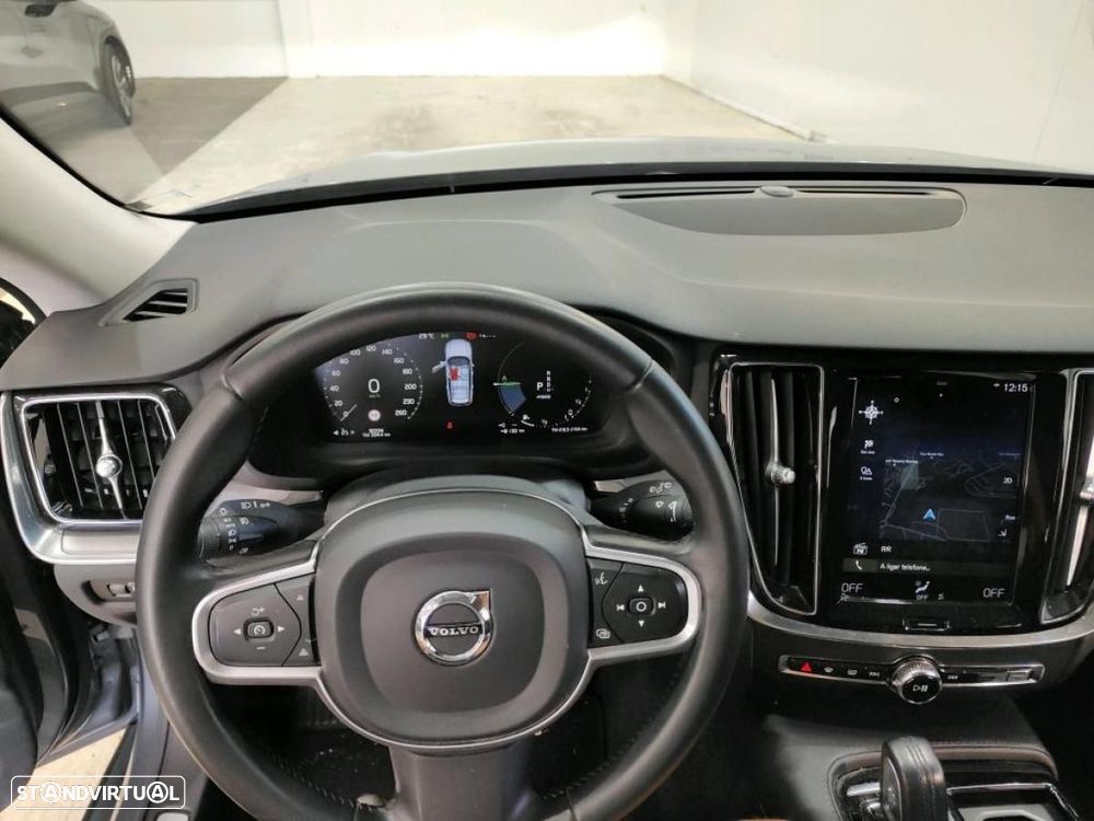Volvo V60 2.0 T8 AWD TE Momentum - 5