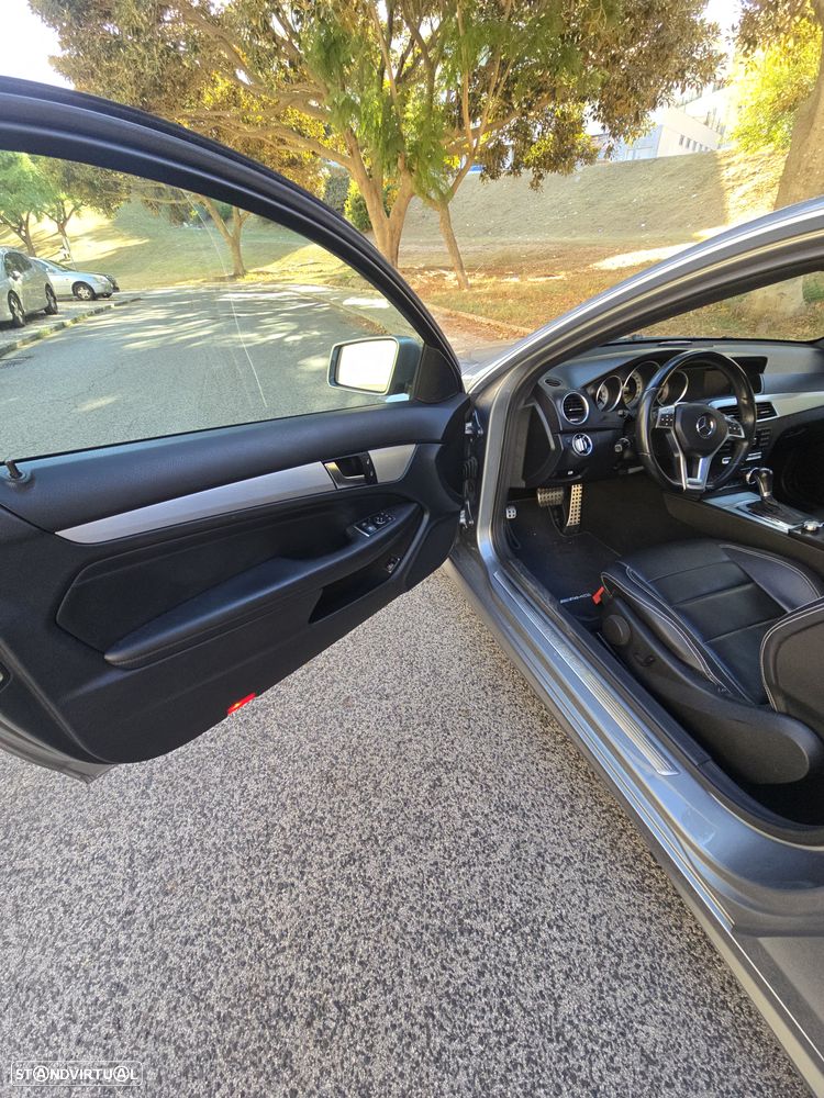 Mercedes-Benz C 250 CGi BE - 18