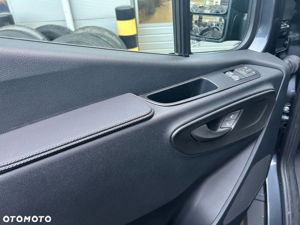 Mercedes-Benz Sprinter - 7