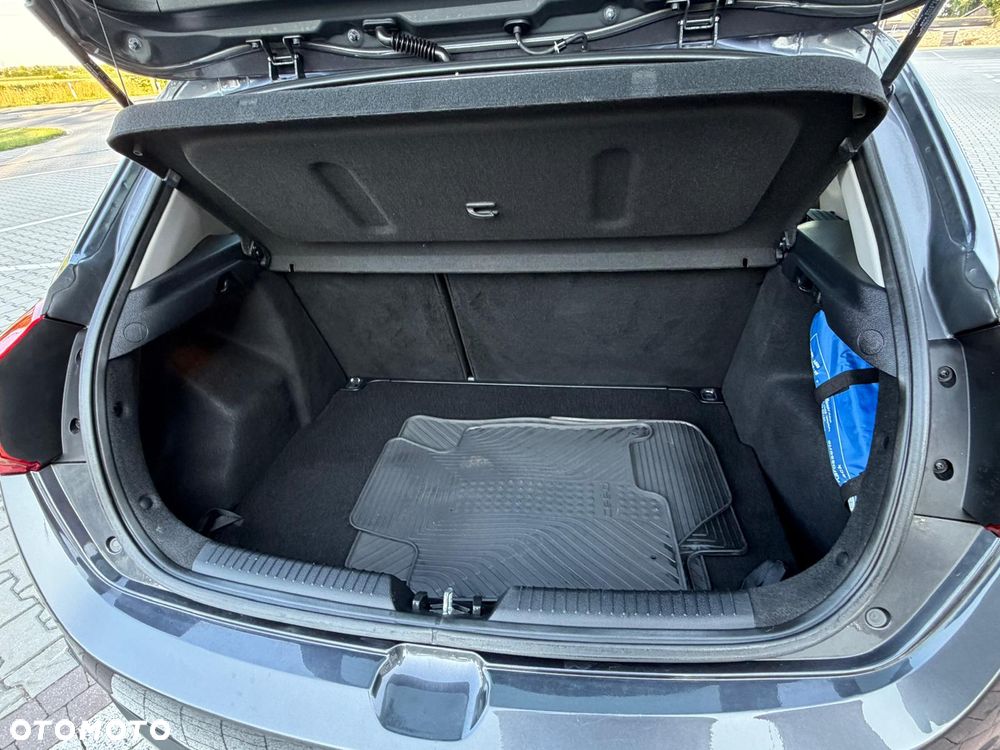 Kia Ceed 1.6 GDI Platinum Edition - 40