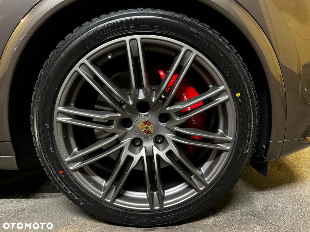 Porsche Cayenne GTS - 27