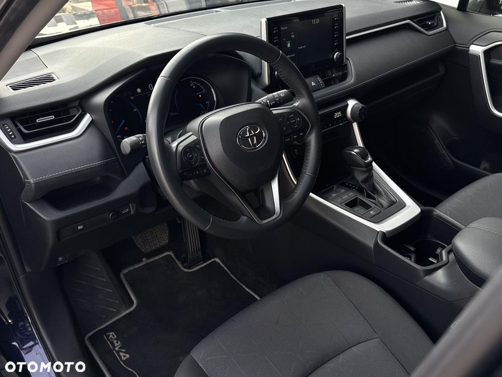 Toyota RAV4 - 11