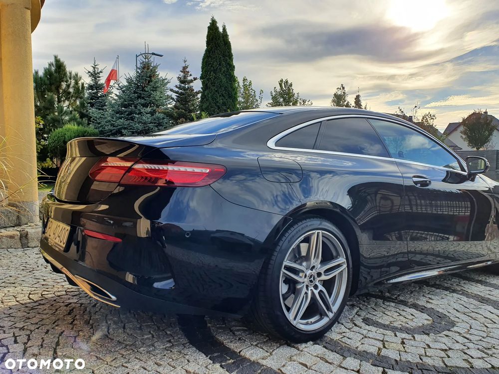 Mercedes-Benz Klasa E 400 Coupe 4-Matic 9G-TRONIC - 12