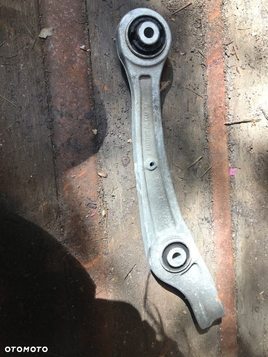 Wahacz przedni lewy AUDI A4 B8 Q5 8K0407155C - 1