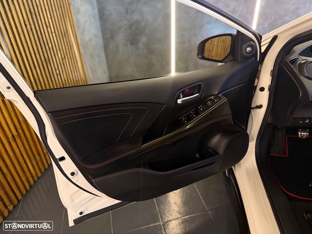 Honda Civic 2.0 VTEC Turbo Type R GT - 17