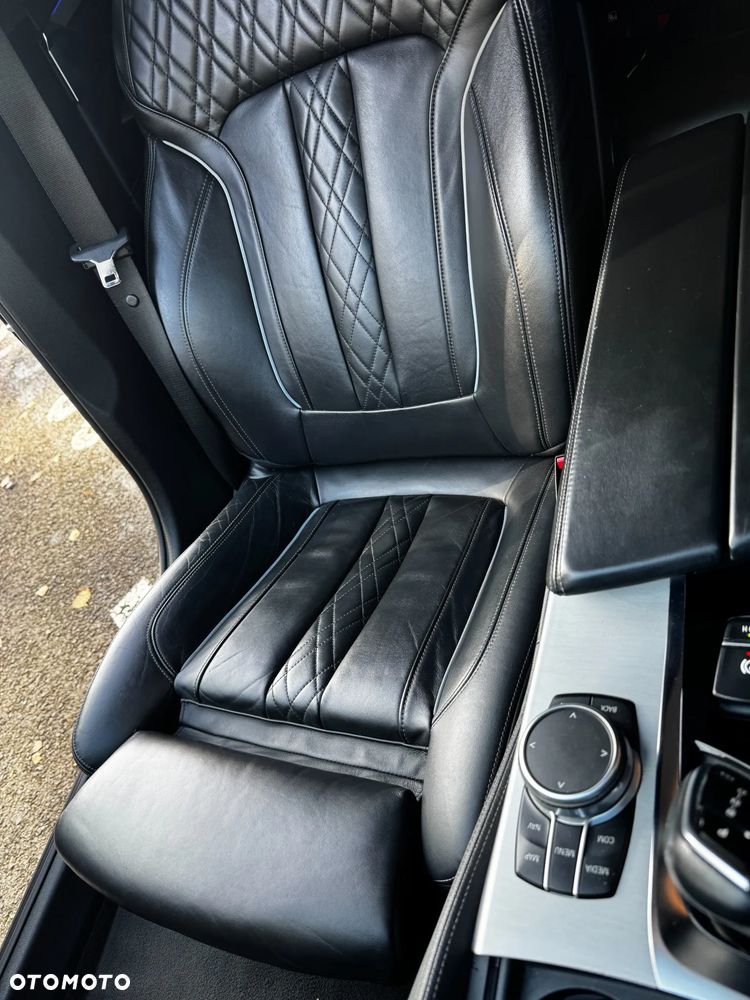 BMW Seria 5 - 21