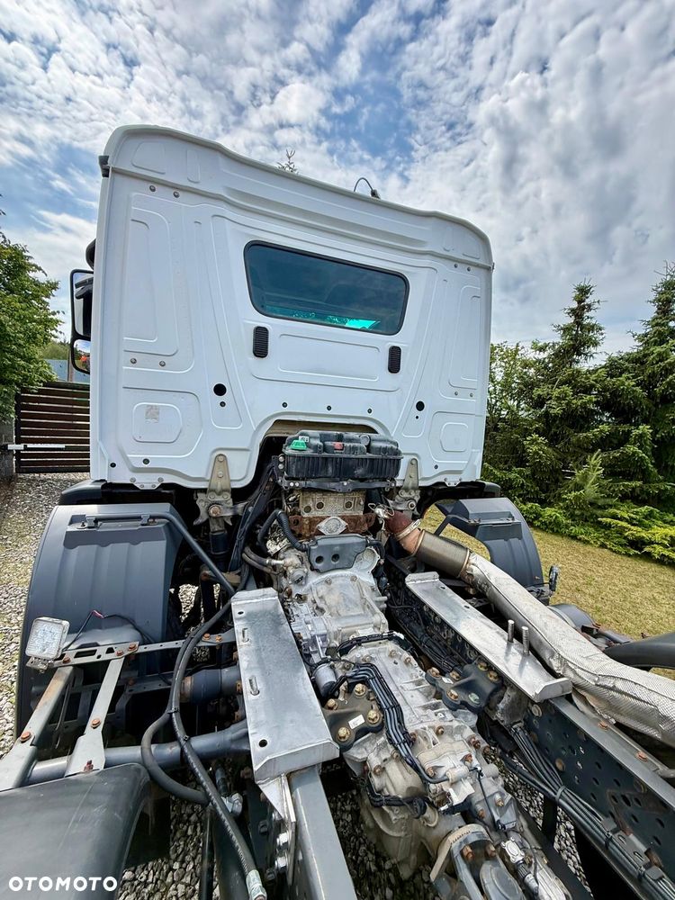 Mercedes-Benz Arocs 3240 - 23