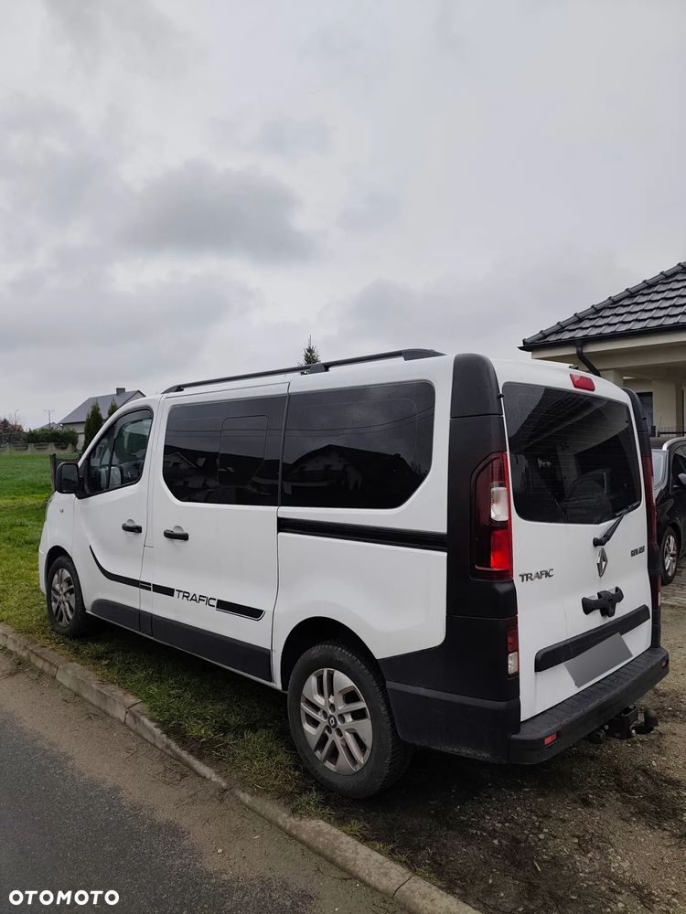 Renault Trafic 2.0 dCi EDC - 3