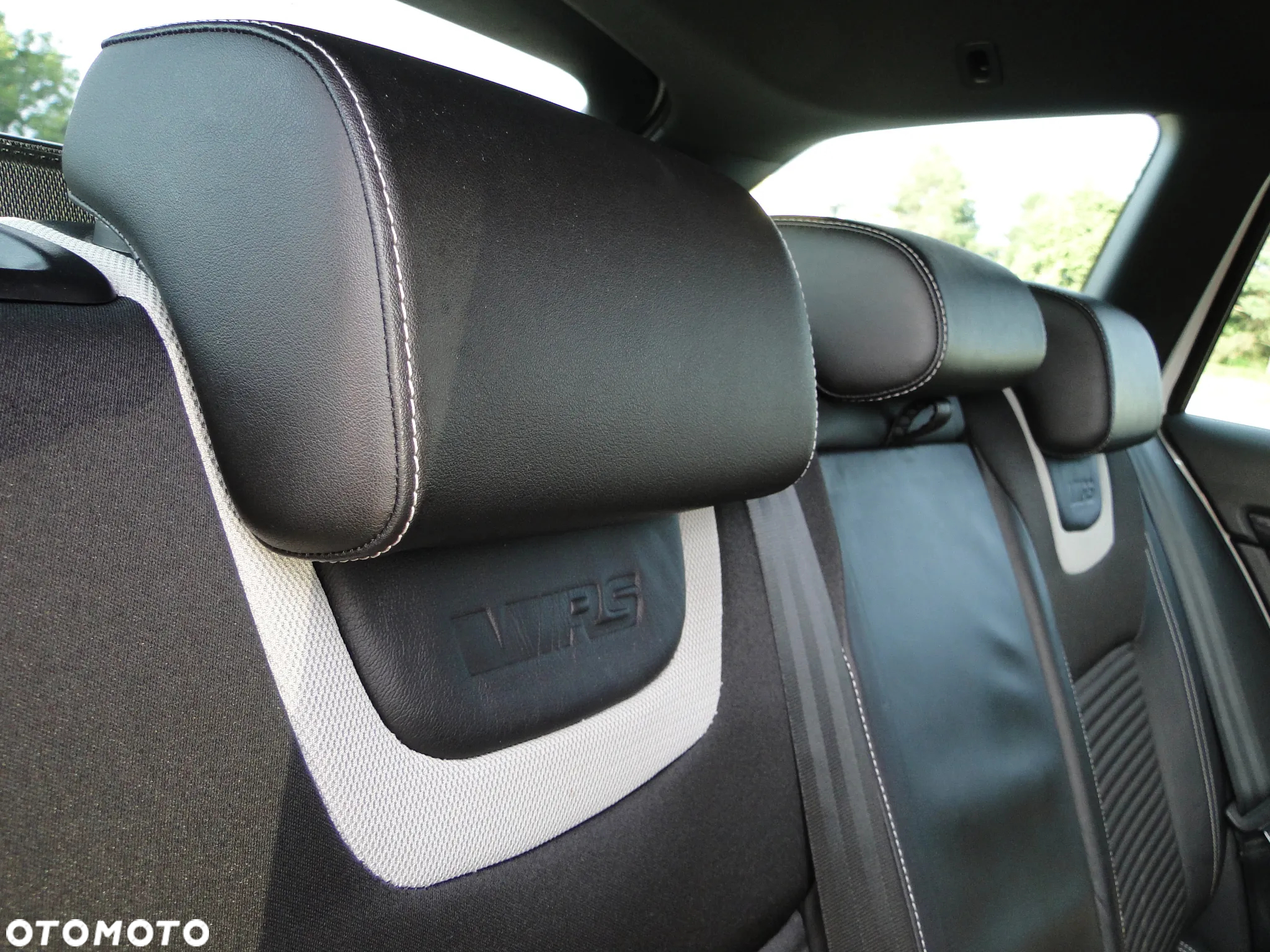 Skoda Octavia Combi 2.0 TDI DSG RS - 34