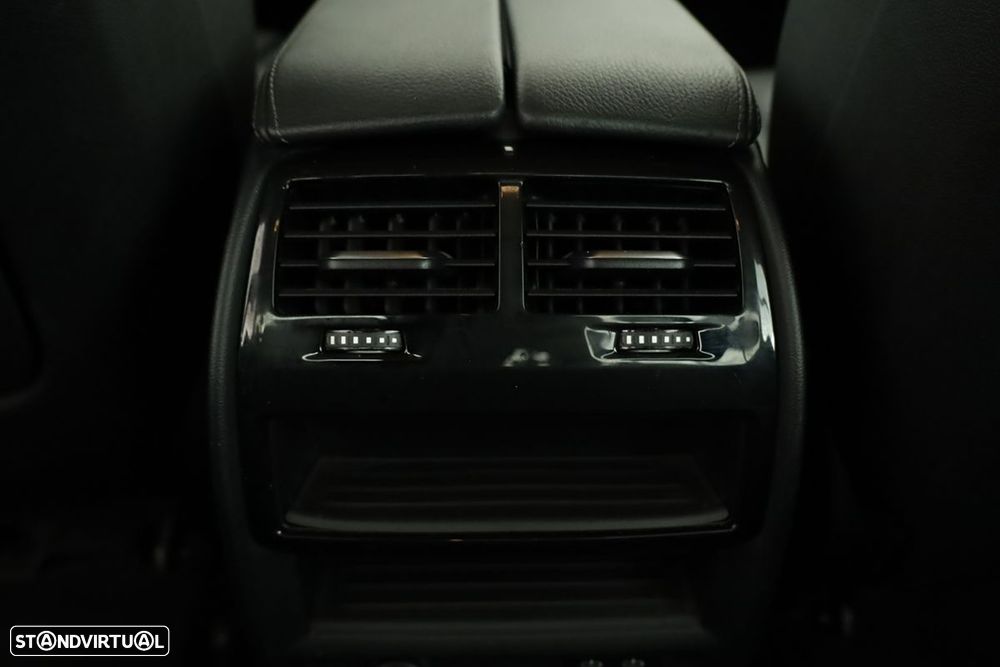 BMW 530 e Line Luxury - 23