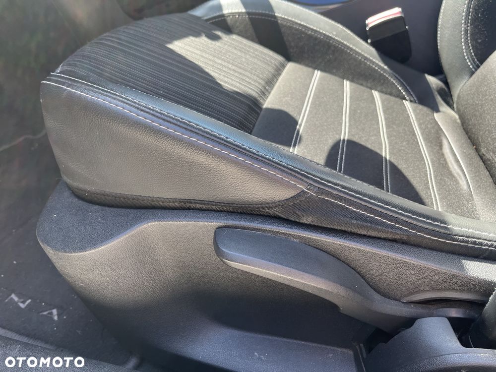 Renault Laguna ENERGY dCi 130 FAP Start-Stop Bose Edition - 6