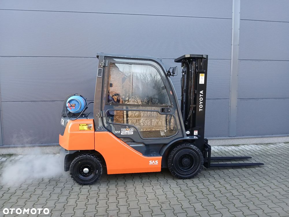 Toyota 02-8FGF25 - 2