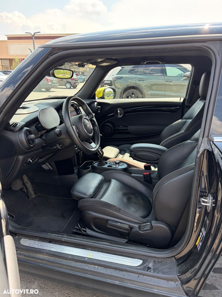 Mini Cooper SE Electric Trim - 15