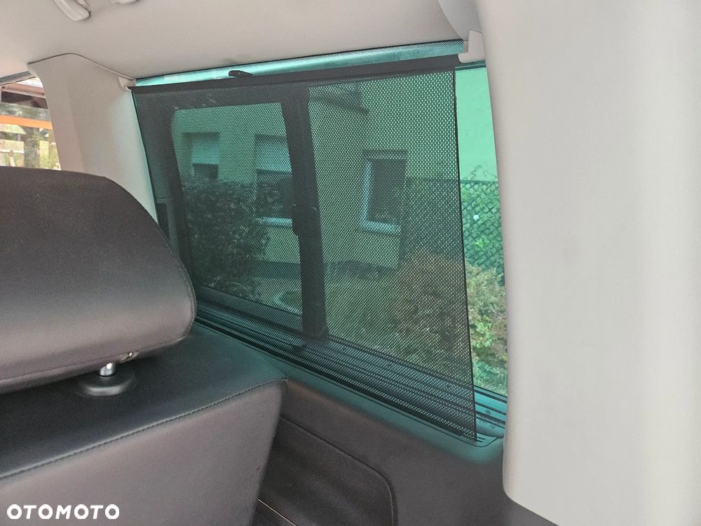 Volkswagen Multivan - 19