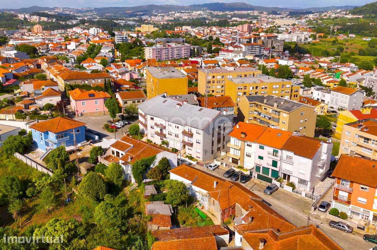 Apartamento T3 com 110m2, em Valbom - Grande imagem: 2/40
