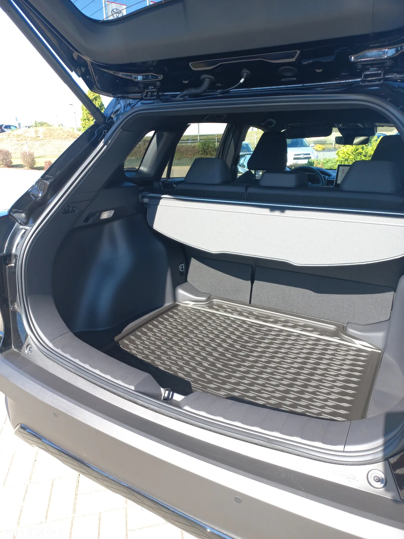 Toyota Corolla Cross 1.8 Hybrid Style - 10