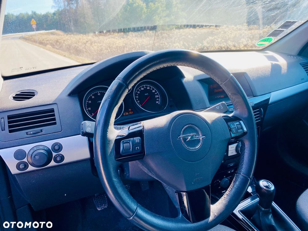 Opel Astra 1.8 Edition 111 Jahre - 27