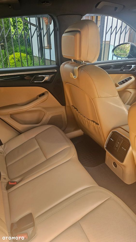 Porsche Macan Standard - 14