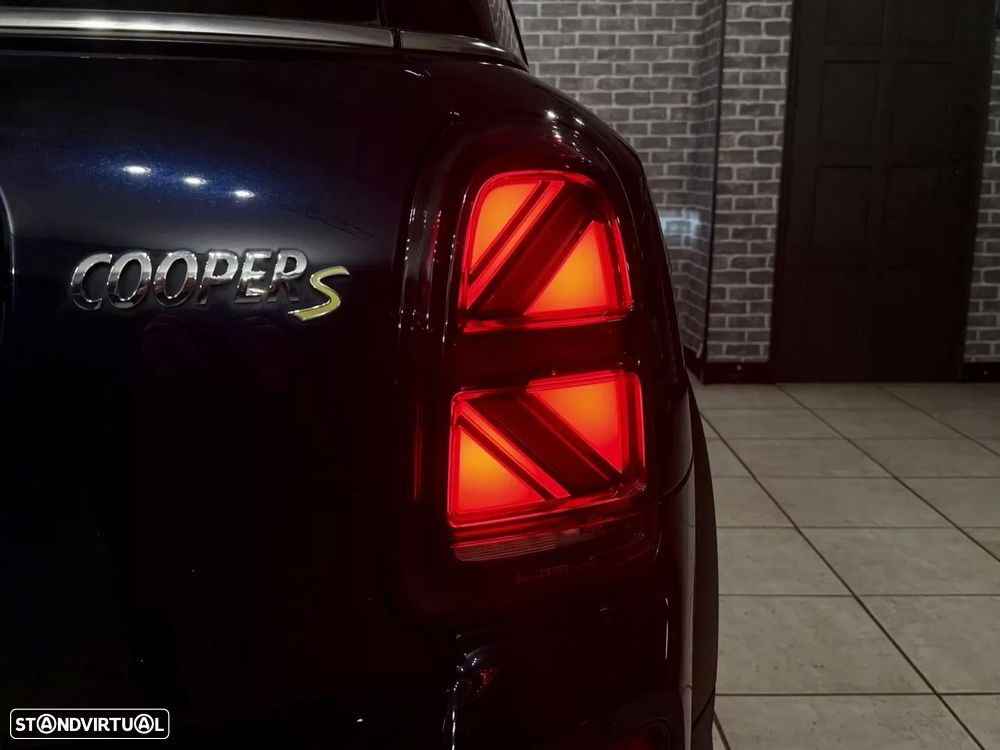 MINI Countryman Cooper SE ALL4 Auto - 16