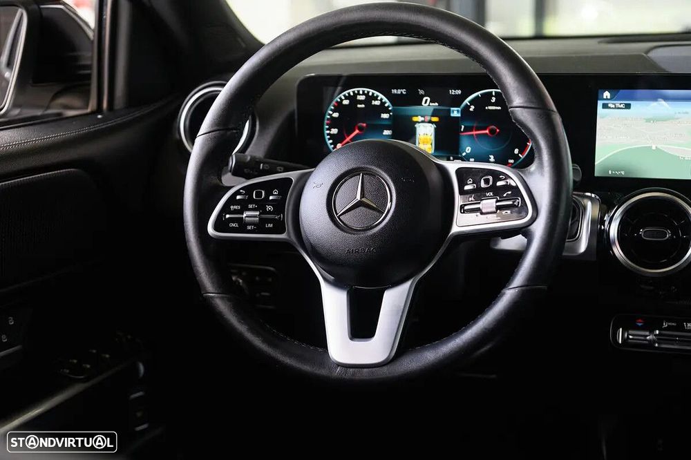Mercedes-Benz GLB 200 d - 24