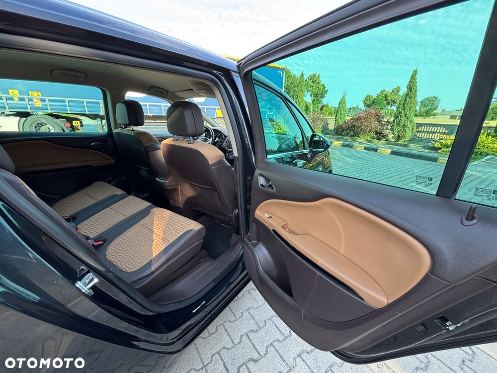 Opel Zafira - 29