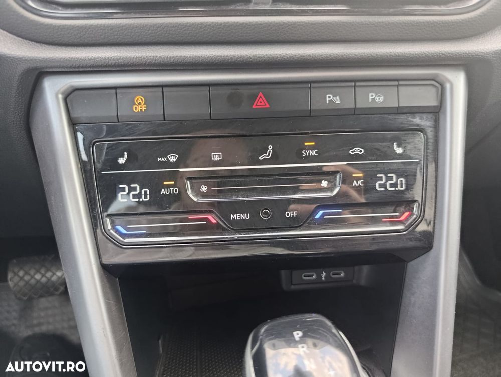Volkswagen T-Roc 1.5 TSI DSG Life - 35