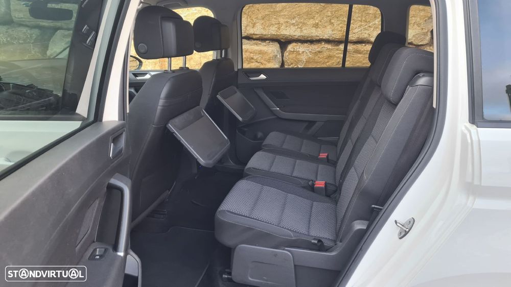 VW Touran 1.6 TDI Confortline DSG - 39