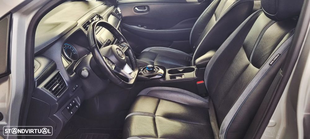 Nissan Leaf Tekna ProPilot Park - 13