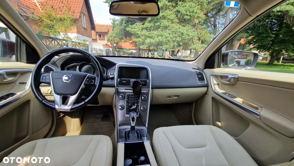 Volvo XC 60 2.4D AWD Summum - 6