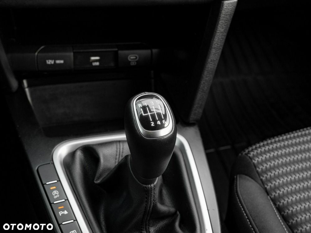 Kia Ceed 1.5 T-GDI M - 15